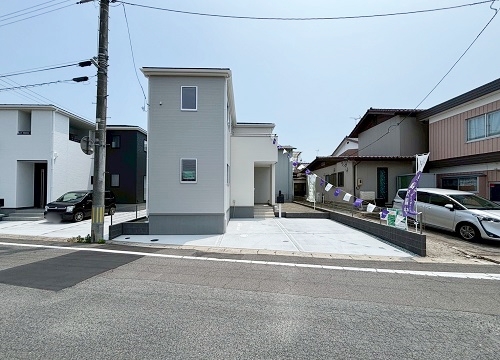岩沼市中央4丁目I　全3棟のサムネイル