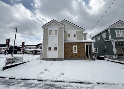 青葉区上愛子字平治　中古戸建のサムネイル